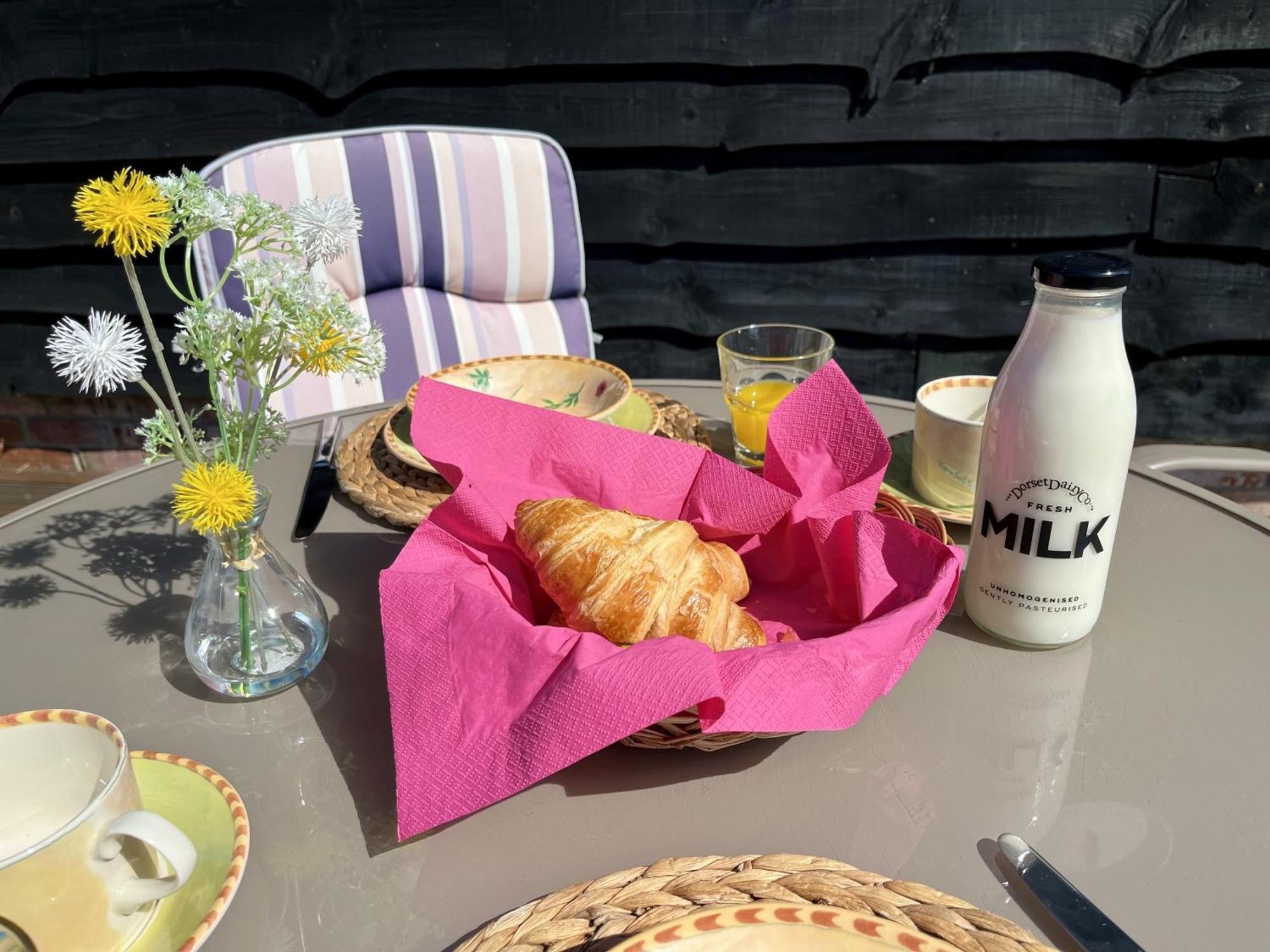 Priors Oak - A Cosy Studio With Countryside Views In Dorset Stalbridge Exteriér fotografie